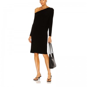 SS230733 Viscose Sand Black single sleeve long sleeve kintted midi dress